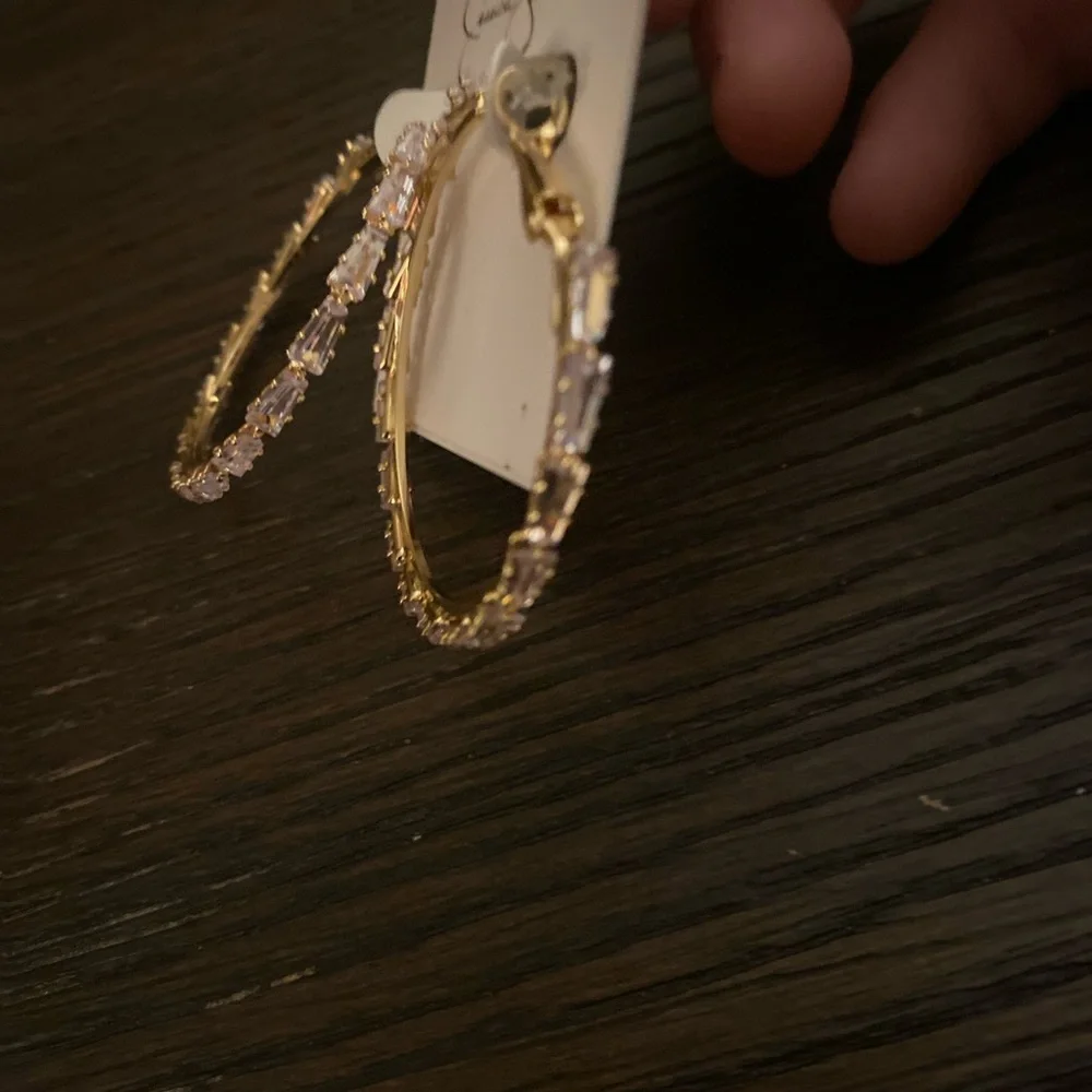 NEW Jessica Simpson hoop earrings